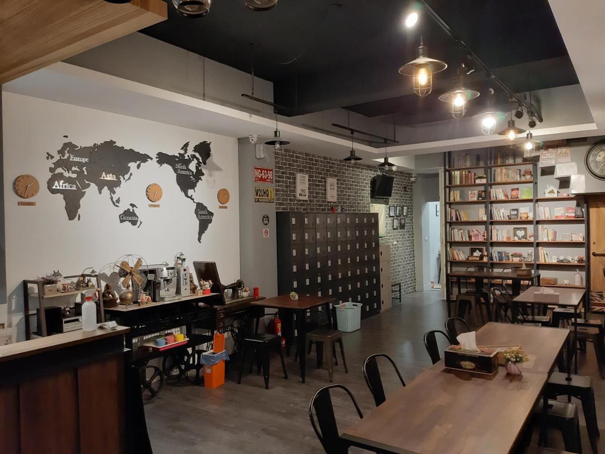 Quiet Hostel - Minquan Inn Tainan Zewnętrze zdjęcie