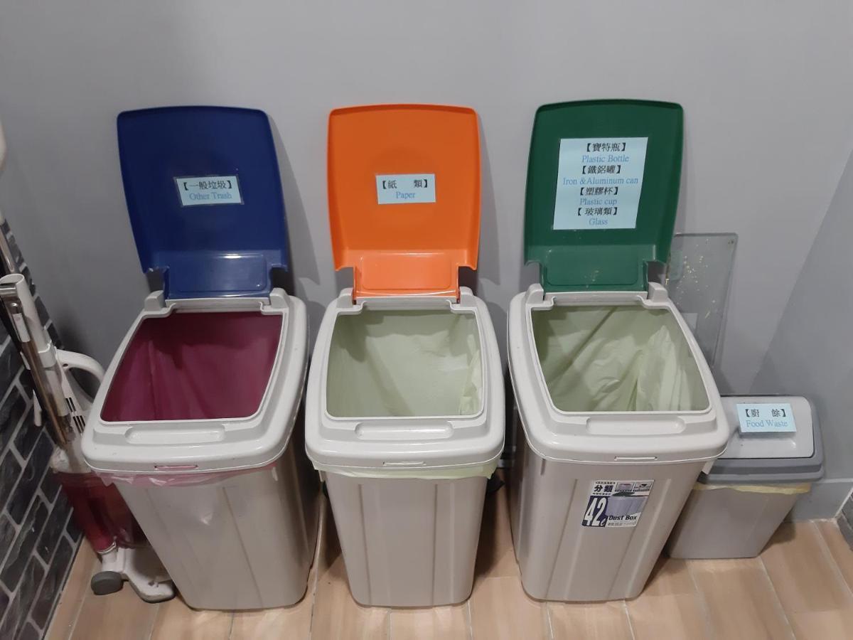 Quiet Hostel - Minquan Inn Tainan Zewnętrze zdjęcie